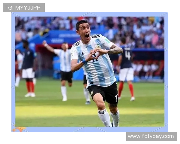 拉波尔特的传奇之旅：从足球新星到世界舞台的璀璨明星